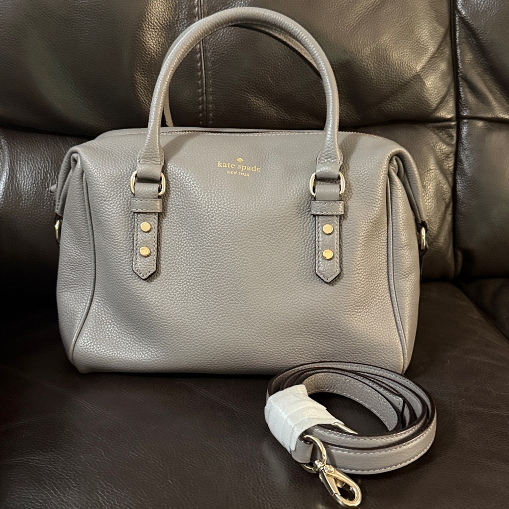 Kate Spade Dark Gray Leather Kate Spade RN 0102760 CA 57710 Shoulder Bag